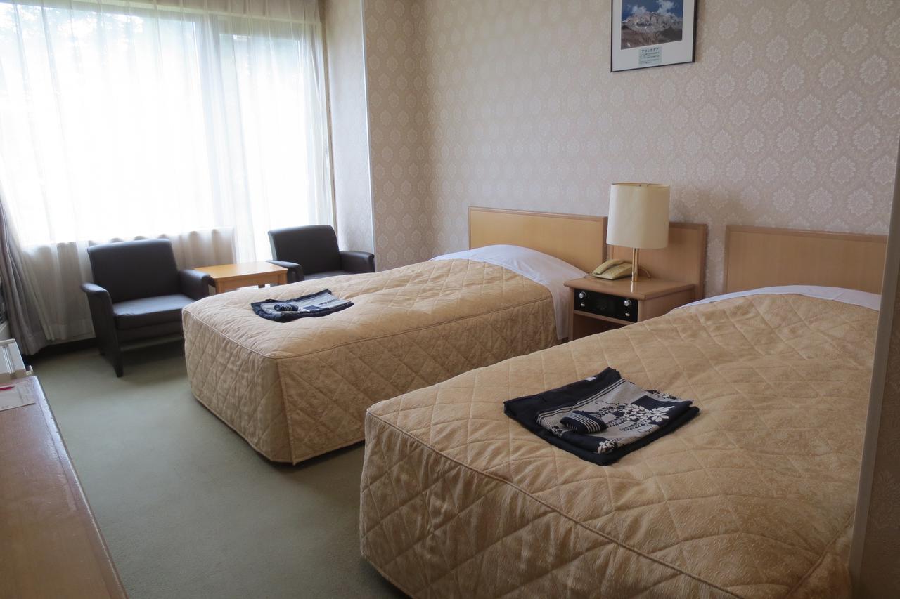 Takamine Kogen Hotel Komoro Экстерьер фото