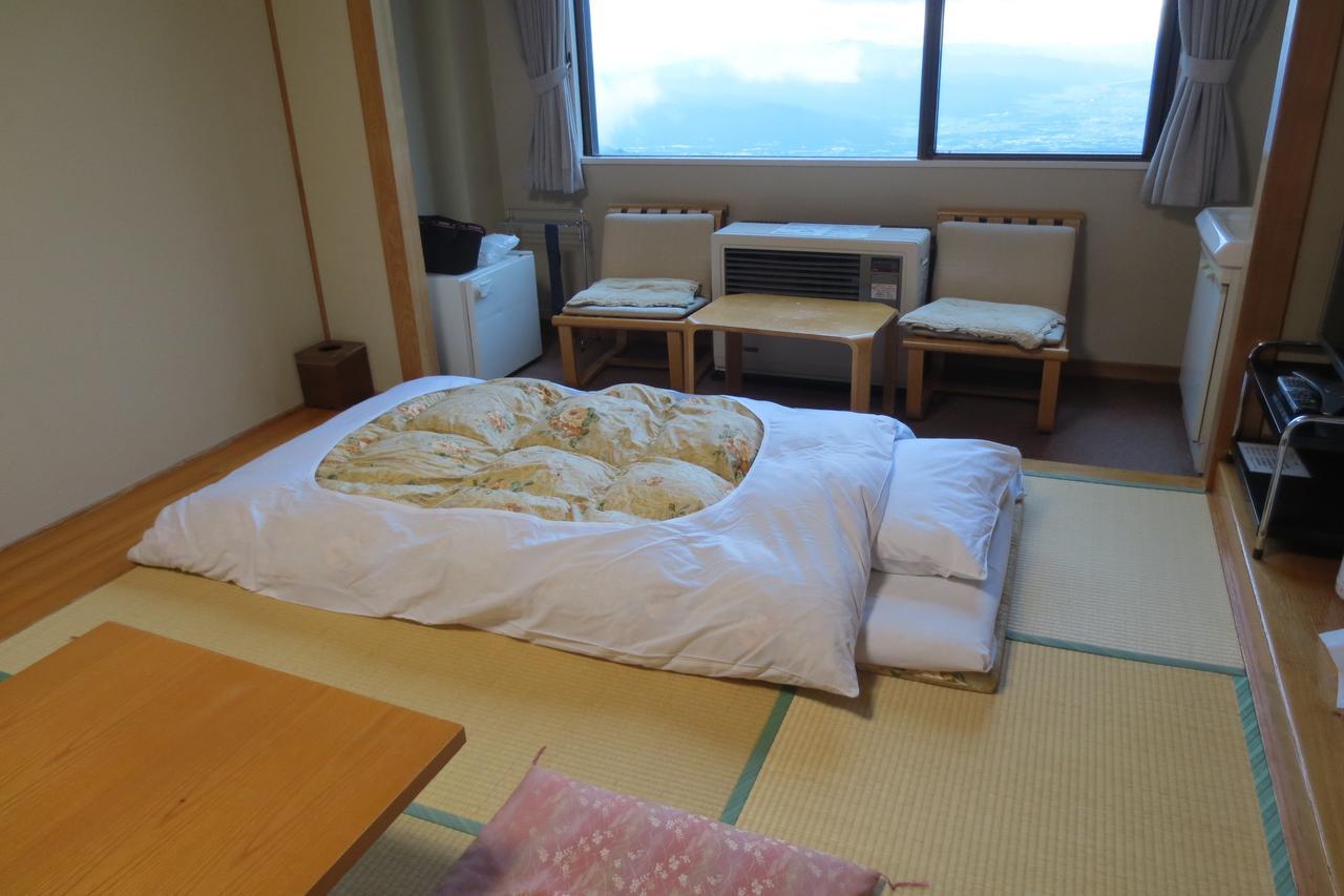 Takamine Kogen Hotel Komoro Экстерьер фото